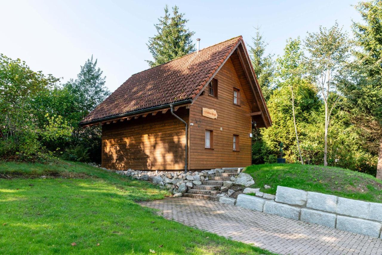 Landgasthof Zum Dorfkrug Hotel Häusern Exterior foto